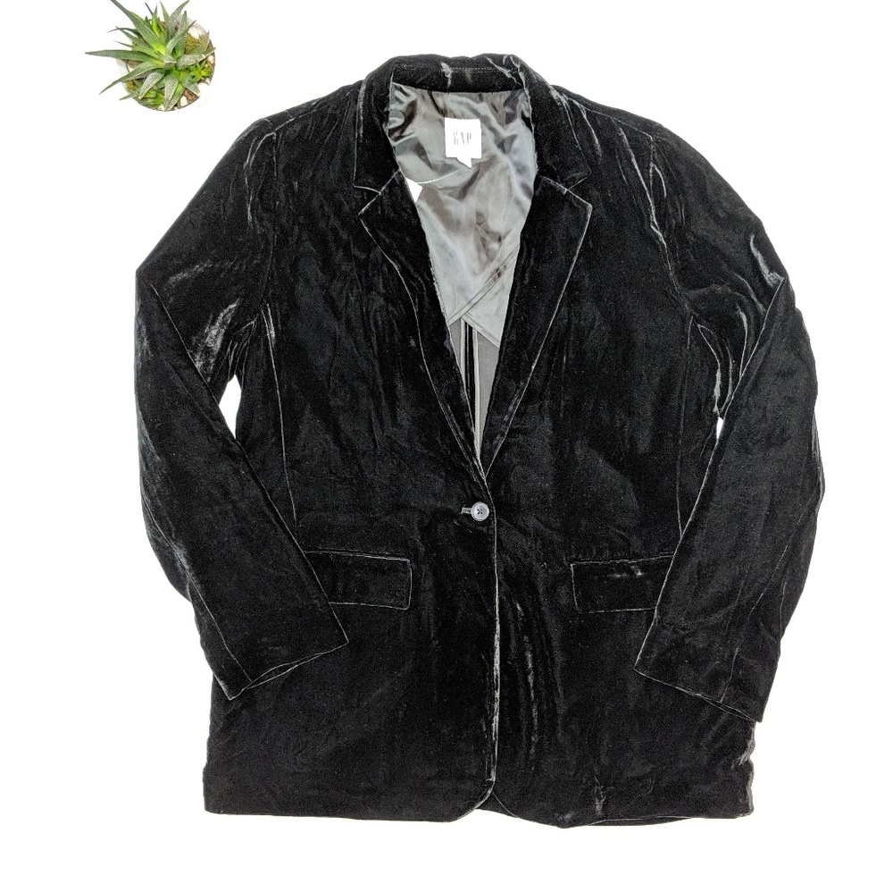 • gap •  black velvet blazer